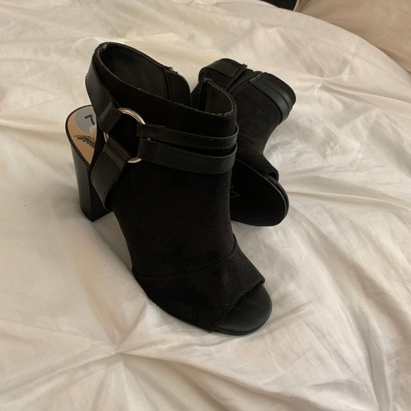 Penny Loves Kenny Booties - Picture 2 of 4